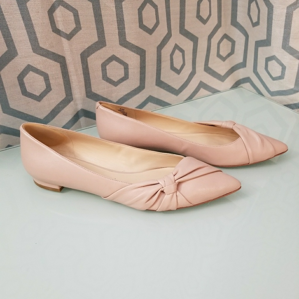 Blush pink nine west pointy toe flats